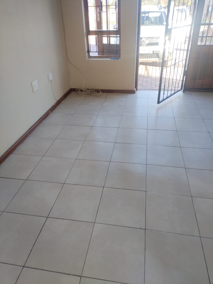 To Let 2 Bedroom Property for Rent in Westbourne Eastern Cape